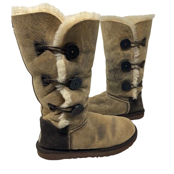UGG Australia Vintahe Bailey 3 Button Bomber Leather Boot Size 8 - Picture 1 of 8